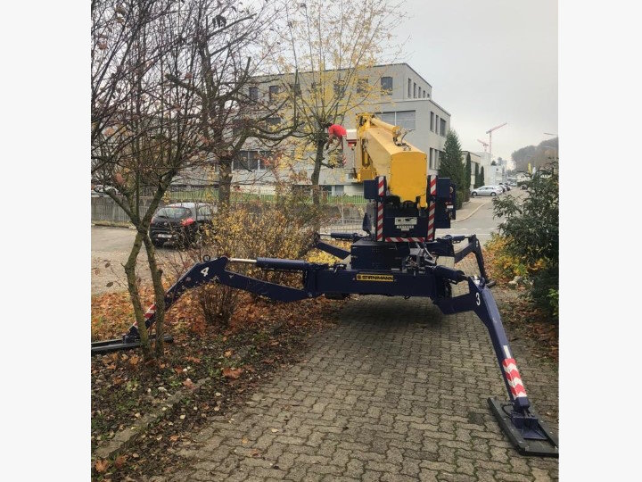 Raupenbühne 30 Meter